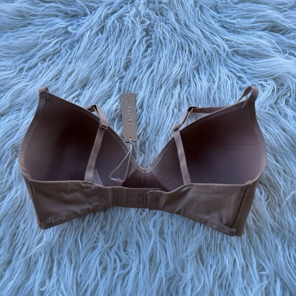 Skims Wireless Form T-shirt Bra Ochre Size 34D - Picture 4 of 7